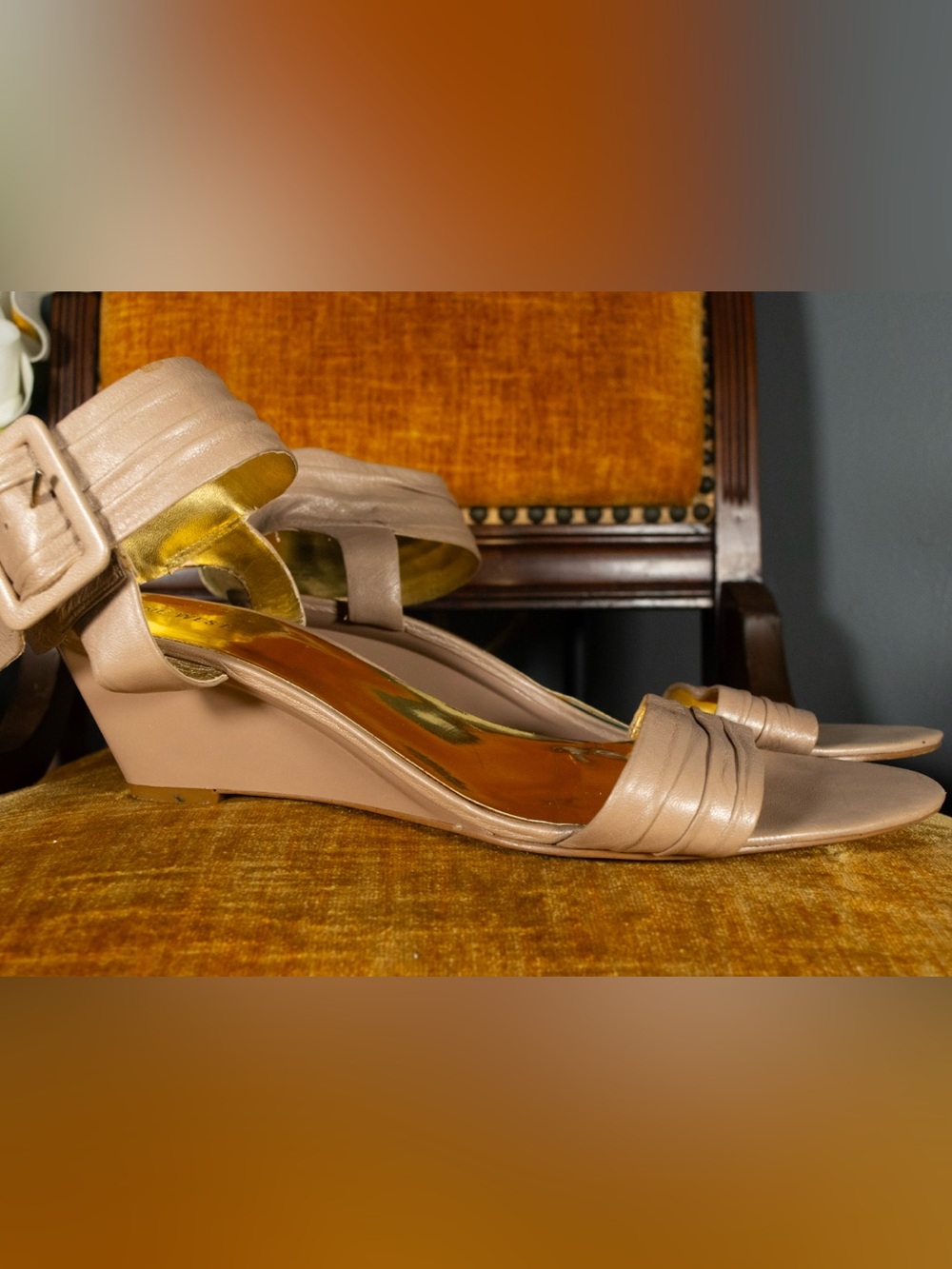 SIZE 13 Nine West Vintage Leather Wedges